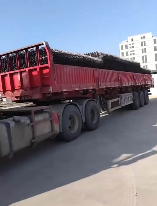 冷轧带肋钢筋送货现场